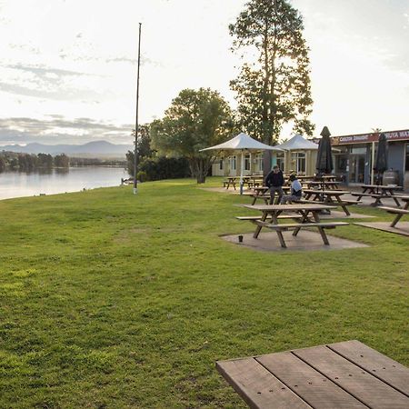 Moruya Waterfront Hotel Motel Εξωτερικό φωτογραφία
