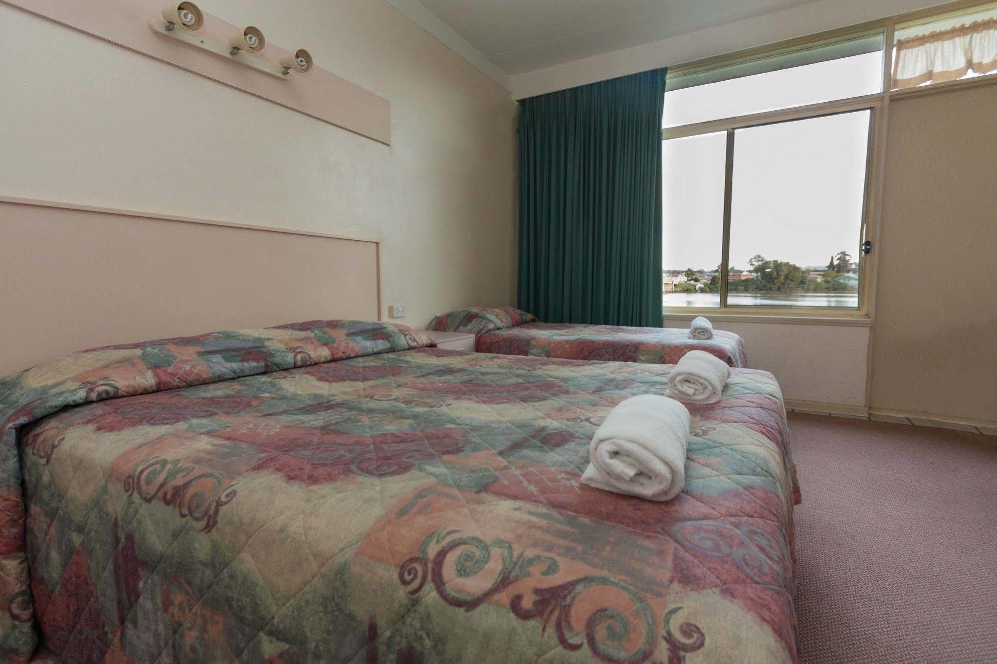 Moruya Waterfront Hotel Motel Εξωτερικό φωτογραφία