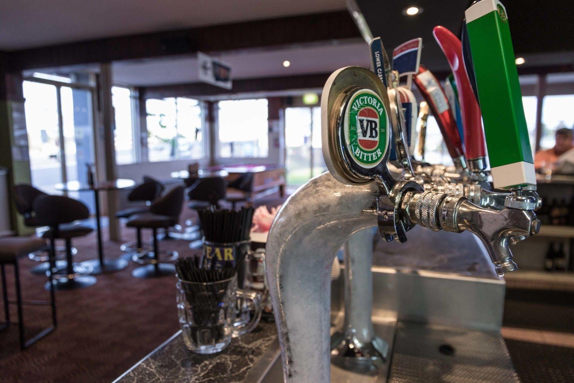 Moruya Waterfront Hotel Motel Εξωτερικό φωτογραφία